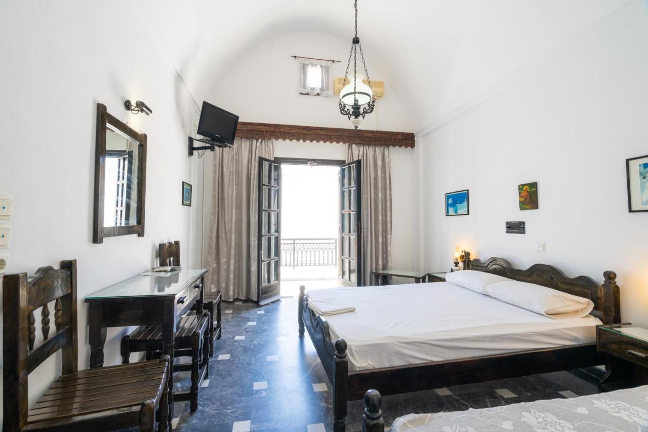 Hotel Koralli Камари Экстерьер фото