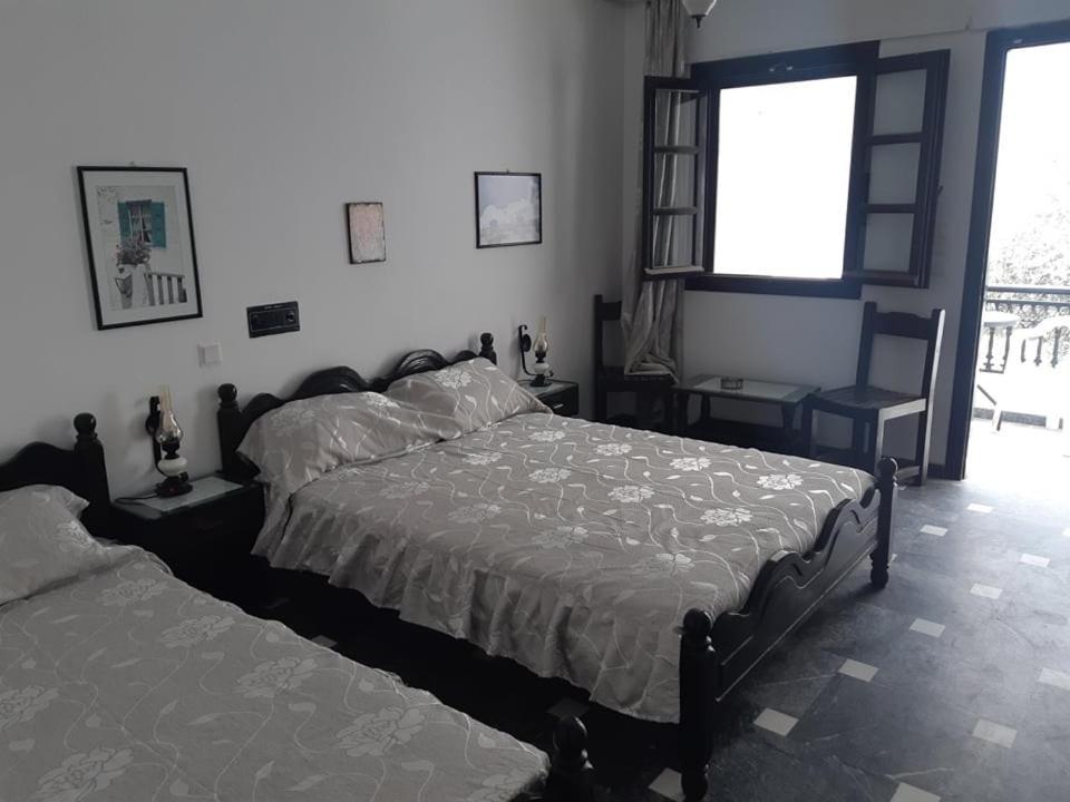 Hotel Koralli Камари Экстерьер фото