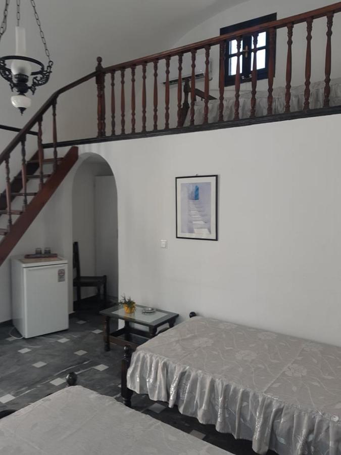 Hotel Koralli Камари Экстерьер фото